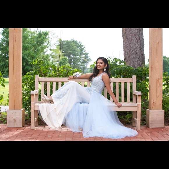 Dave & Johnny Light Blue Prom Dress - Picture 1 of 3